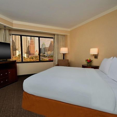 Embassy Suites By Hilton Austin Downtown South Congress Εξωτερικό φωτογραφία