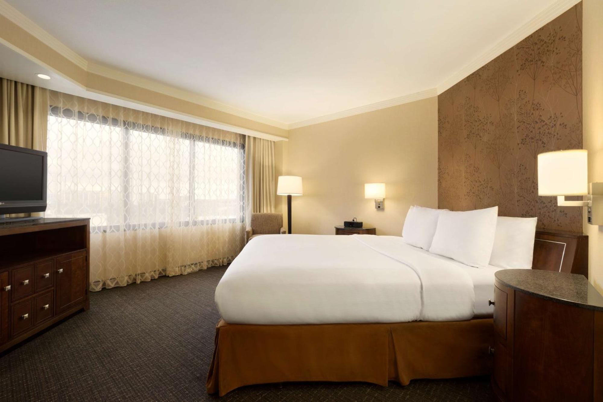 Embassy Suites By Hilton Austin Downtown South Congress Εξωτερικό φωτογραφία