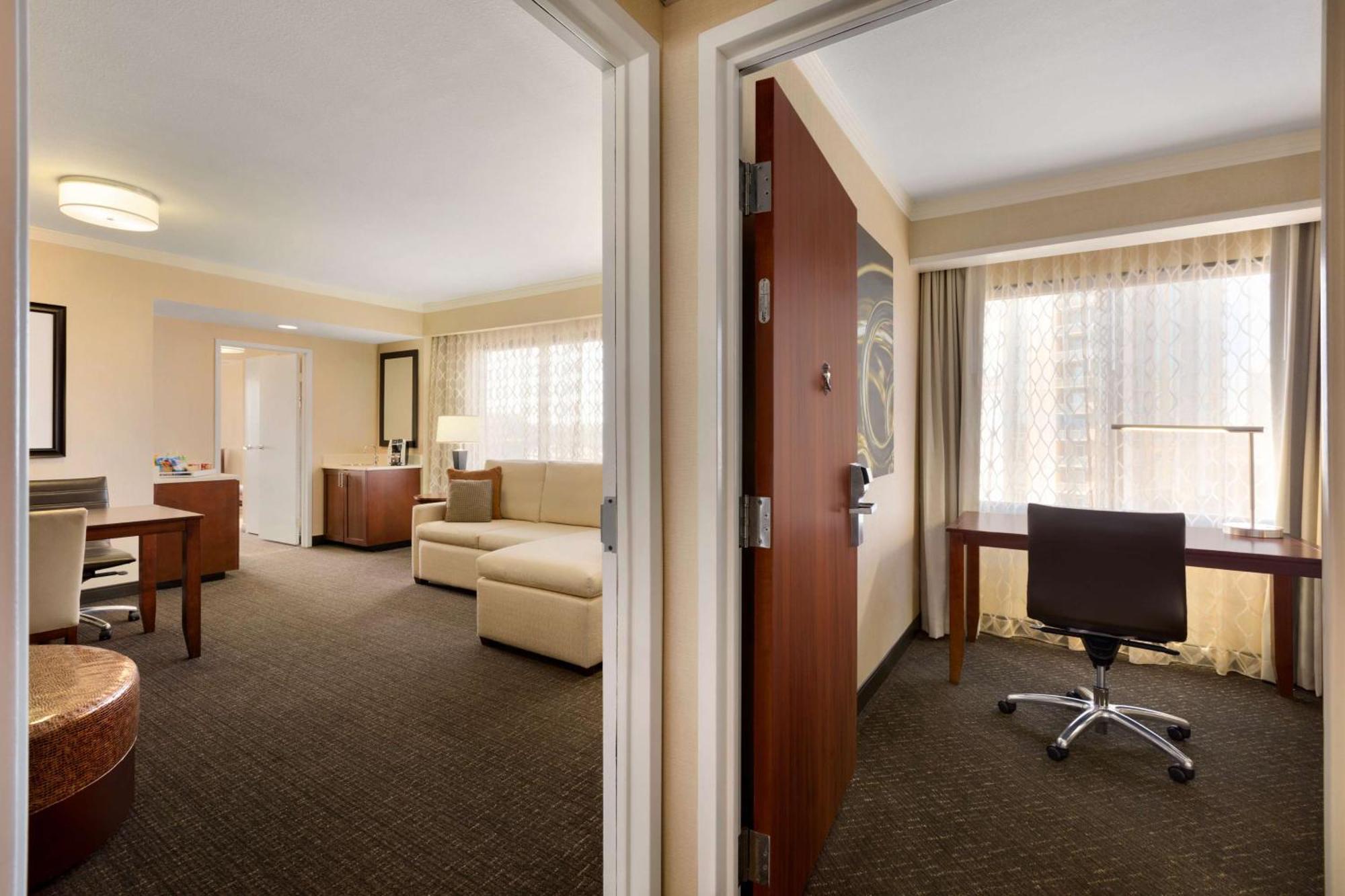 Embassy Suites By Hilton Austin Downtown South Congress Εξωτερικό φωτογραφία