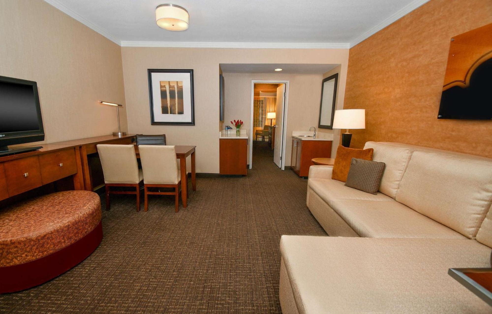 Embassy Suites By Hilton Austin Downtown South Congress Εξωτερικό φωτογραφία